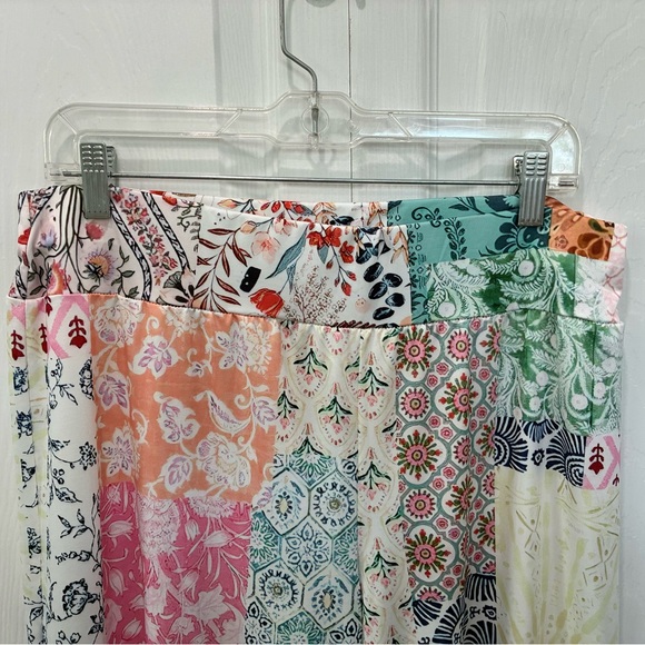 Colorful Patchwork Wide-Leg Pants - Picture 2 of 6